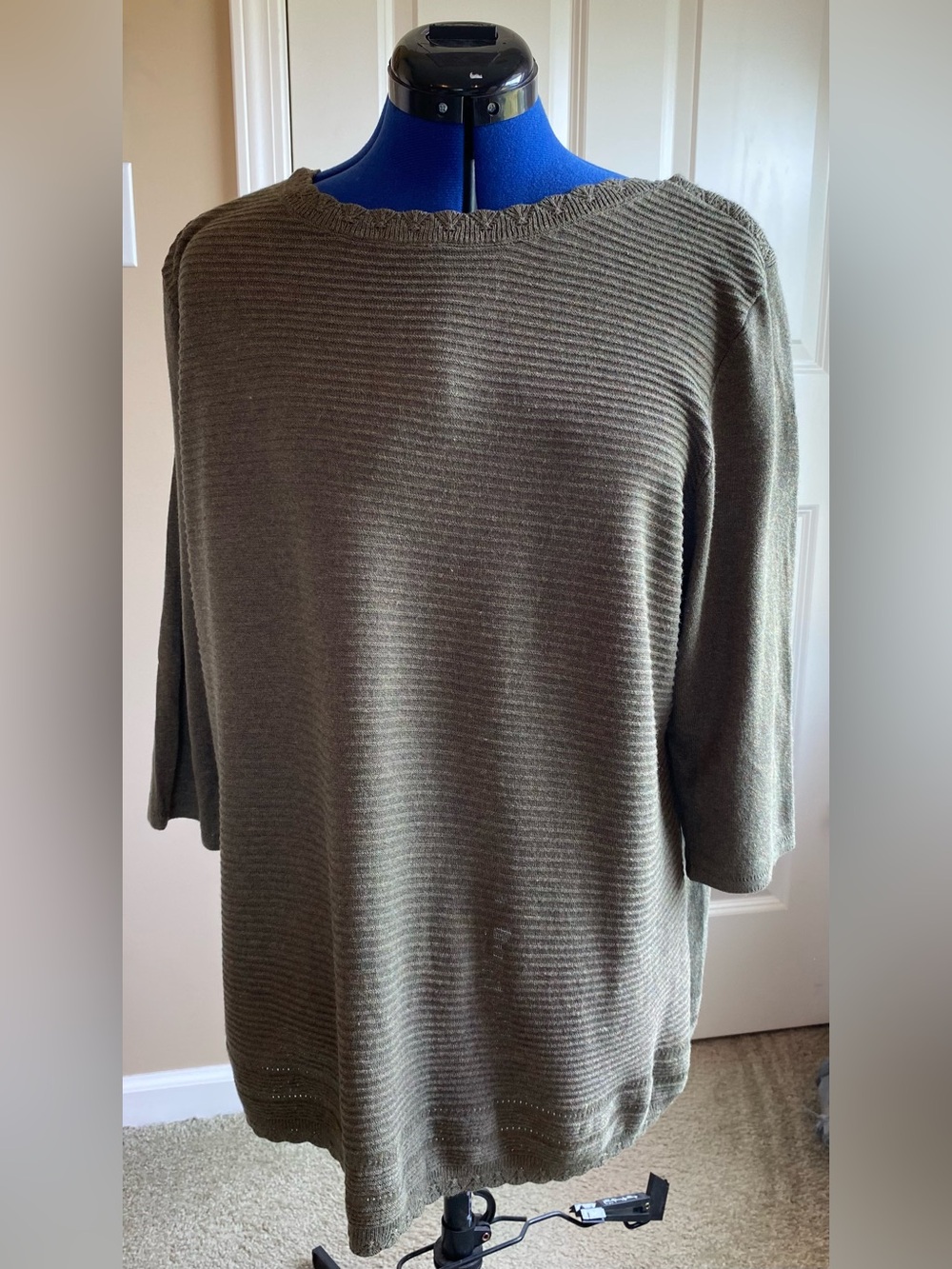 CJ Banks NWT Fine Gauge Lightweight Sweater